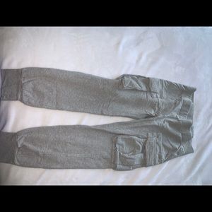 Cropped cargo joggers